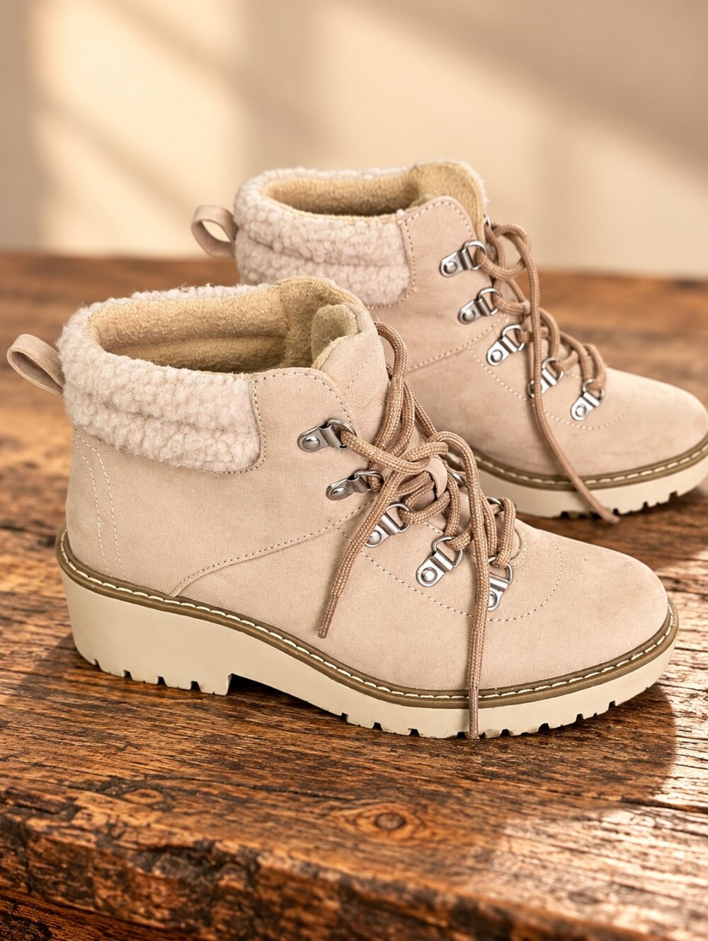 Sonoma Beige Faux Suede And Sherpa Ankle Boots Size 6.5 Winter Boots